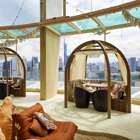 Regalia Suites Infinity Pool Kuala Lumpur Bagian luar foto