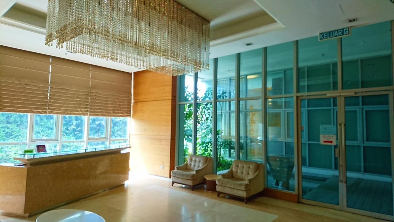 Regalia Suites Infinity Pool Kuala Lumpur Bagian luar foto